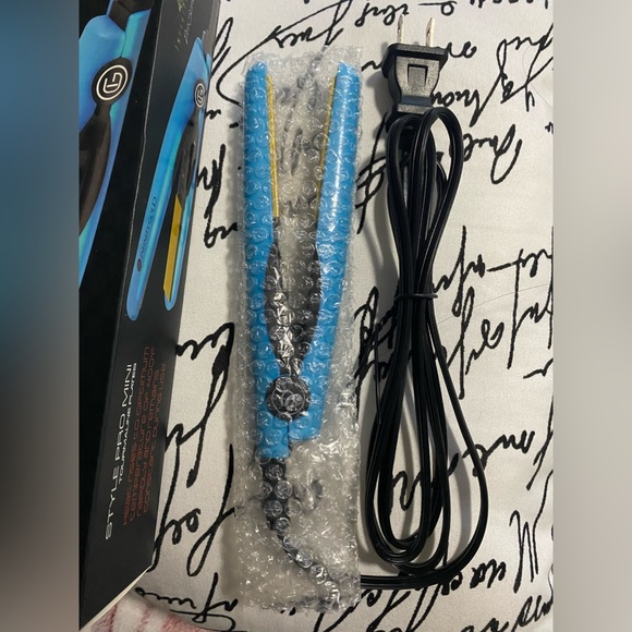 INFINITY GOLD / Style Pro Mini flat Iron - Picture 2 of 4